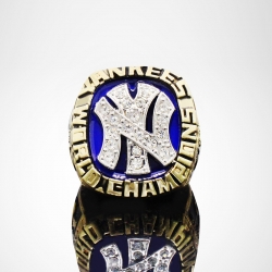 MLB New York Yankees 1977 Championship Ring